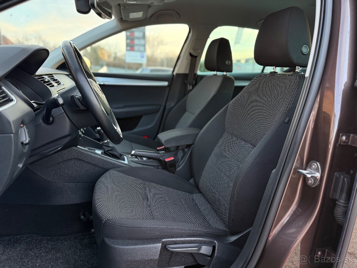 Škoda Octavia III Combi 1.4TSI DSG - 13