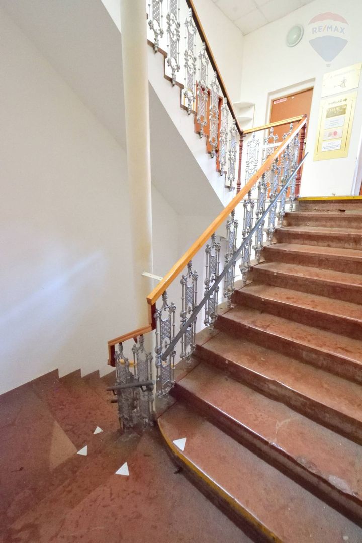 Prenájom 63 m2 komerčného priestoru “ambulancia“, ul. Farská - 13