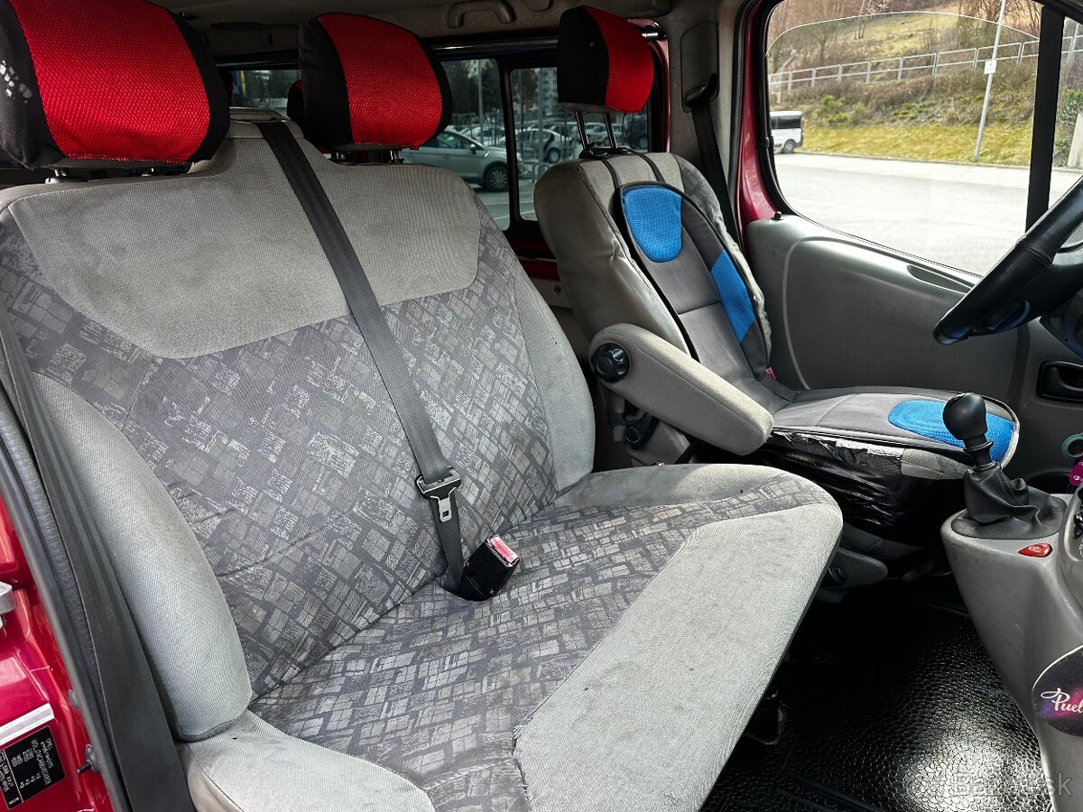 Opel Vivaro 1.9 TDTI - 13