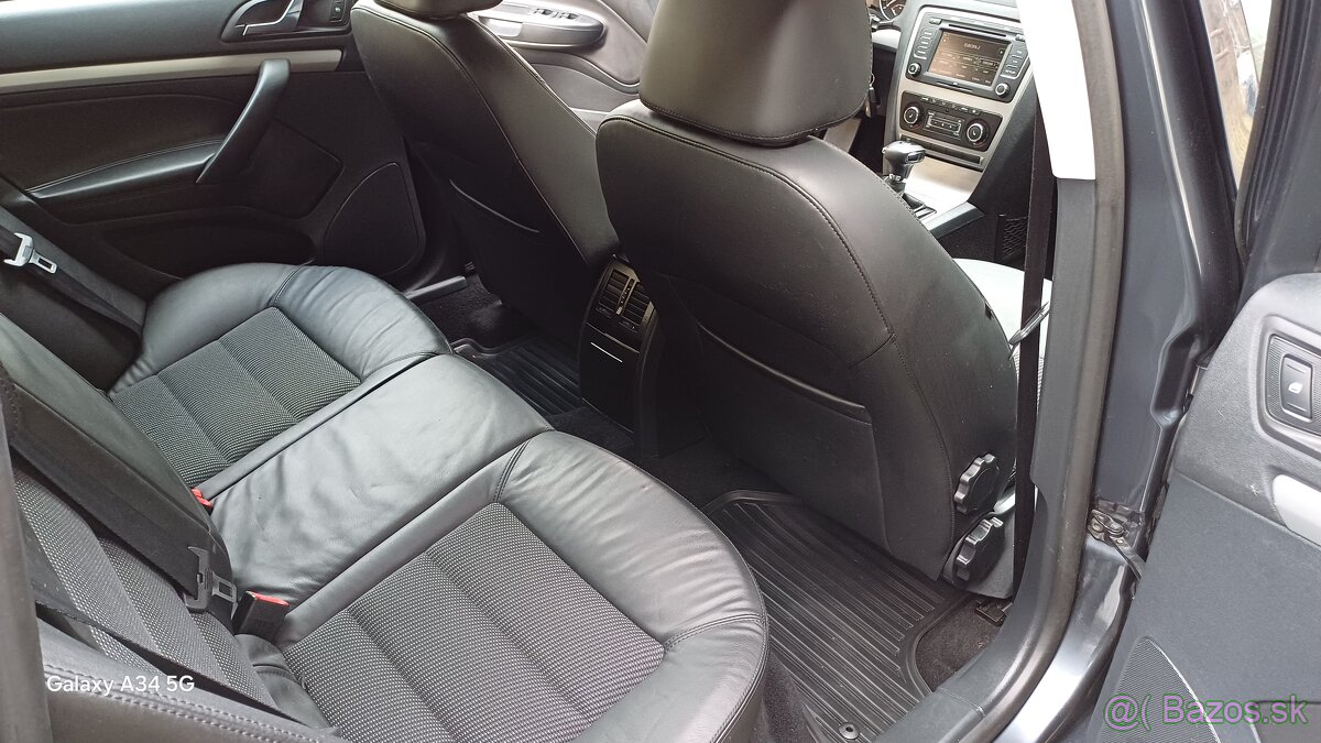 Škoda octavia combi 1.9TDI ťazne DSG rok 2009 - 13