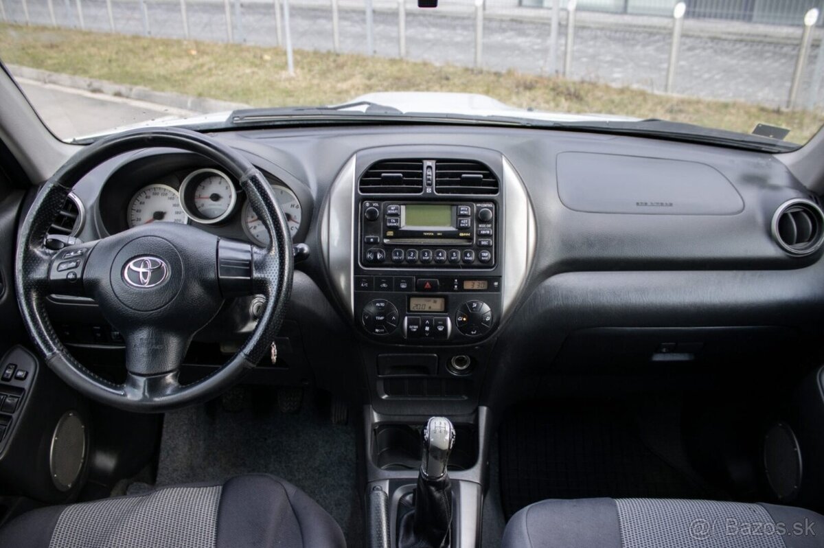 Toyota RAV4 2.0 D-4D - 13