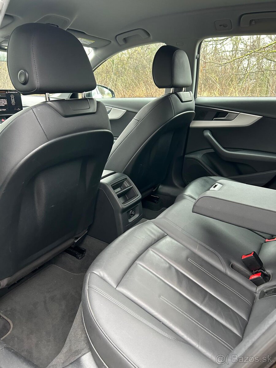 Audi A4 Avant 30 2.0 TDI S tronic Facelift VIRTUAL - 13