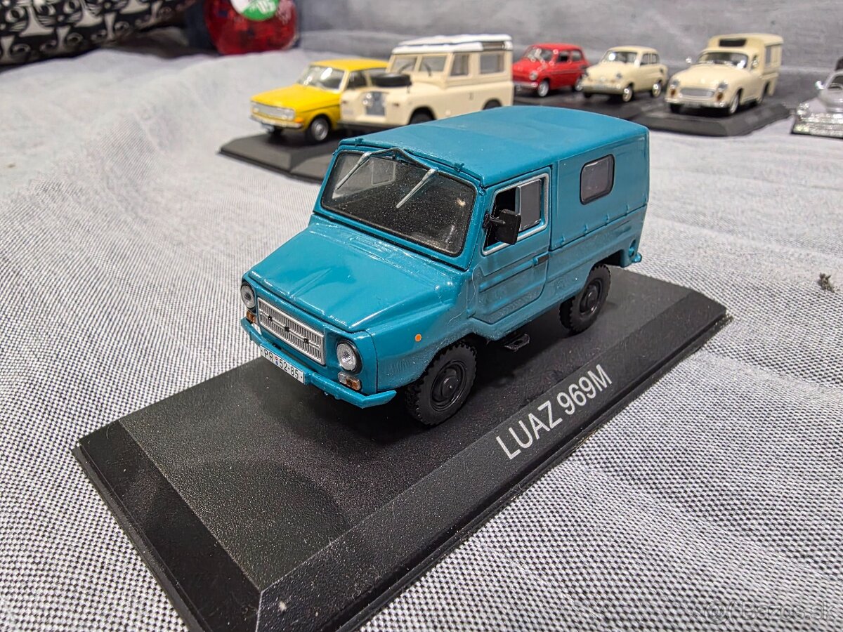 Sbírka modelů 1:43 Kultovní auta ČSSR Legendární automobily - 13