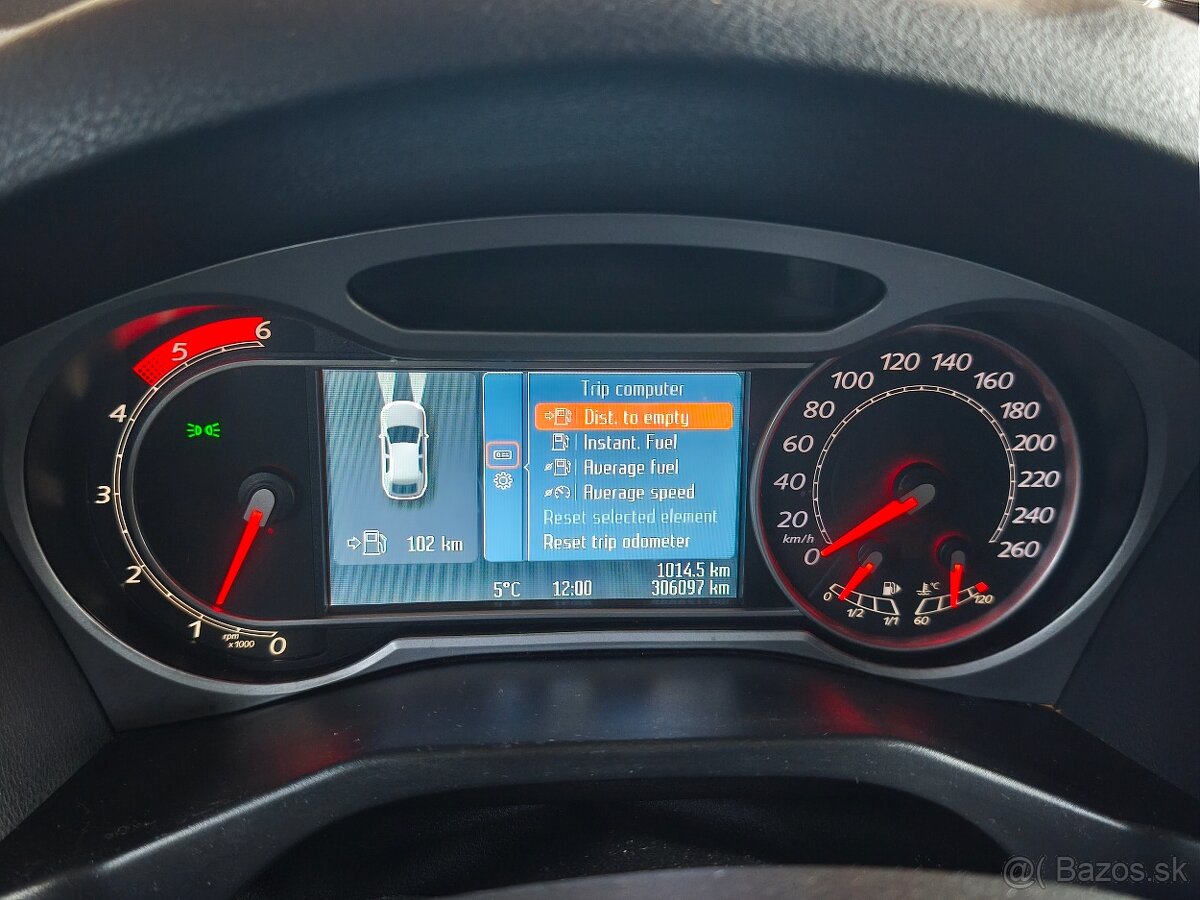 Ford Mondeo combi MK4 TitaniumX - 13