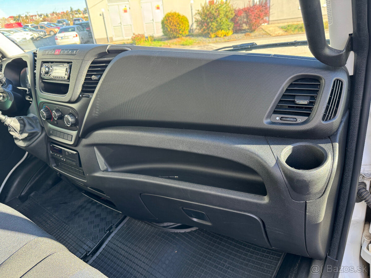 Iveco Daily 70C18 - 13
