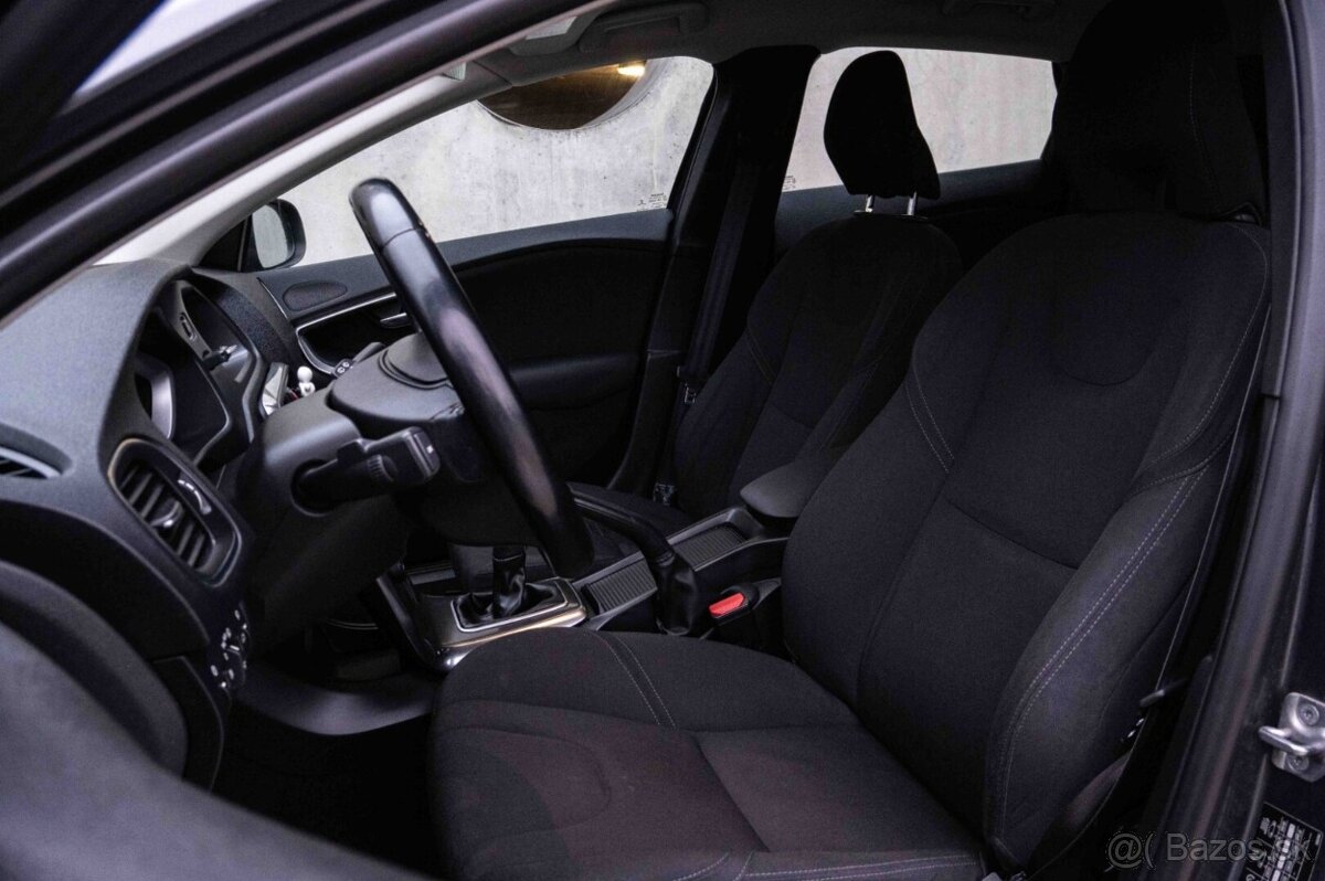 Volvo V40 T2 1.6L Momentum - 13