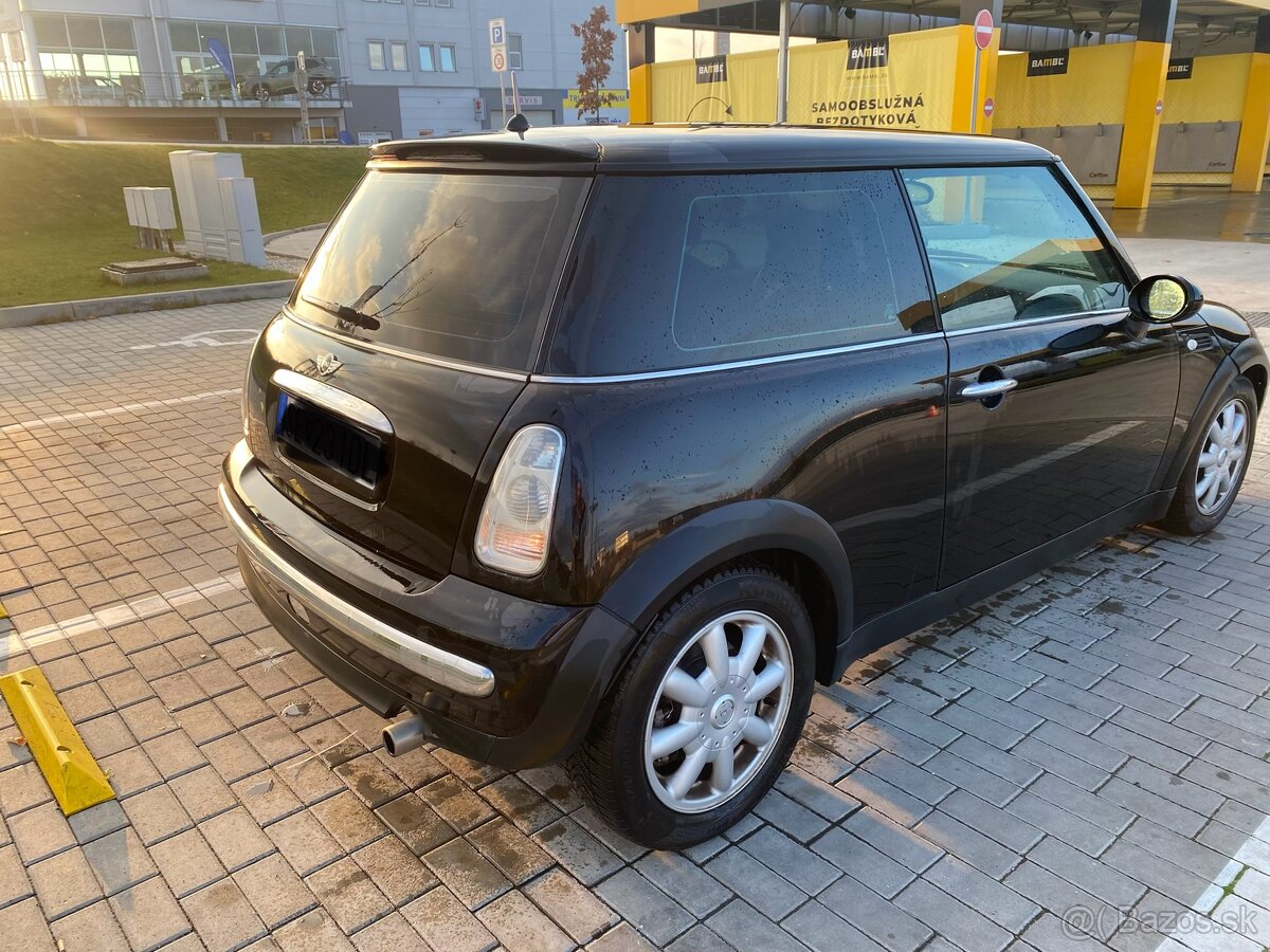 Mini R50, 1.6, 85kW, 2003 ročník - 13