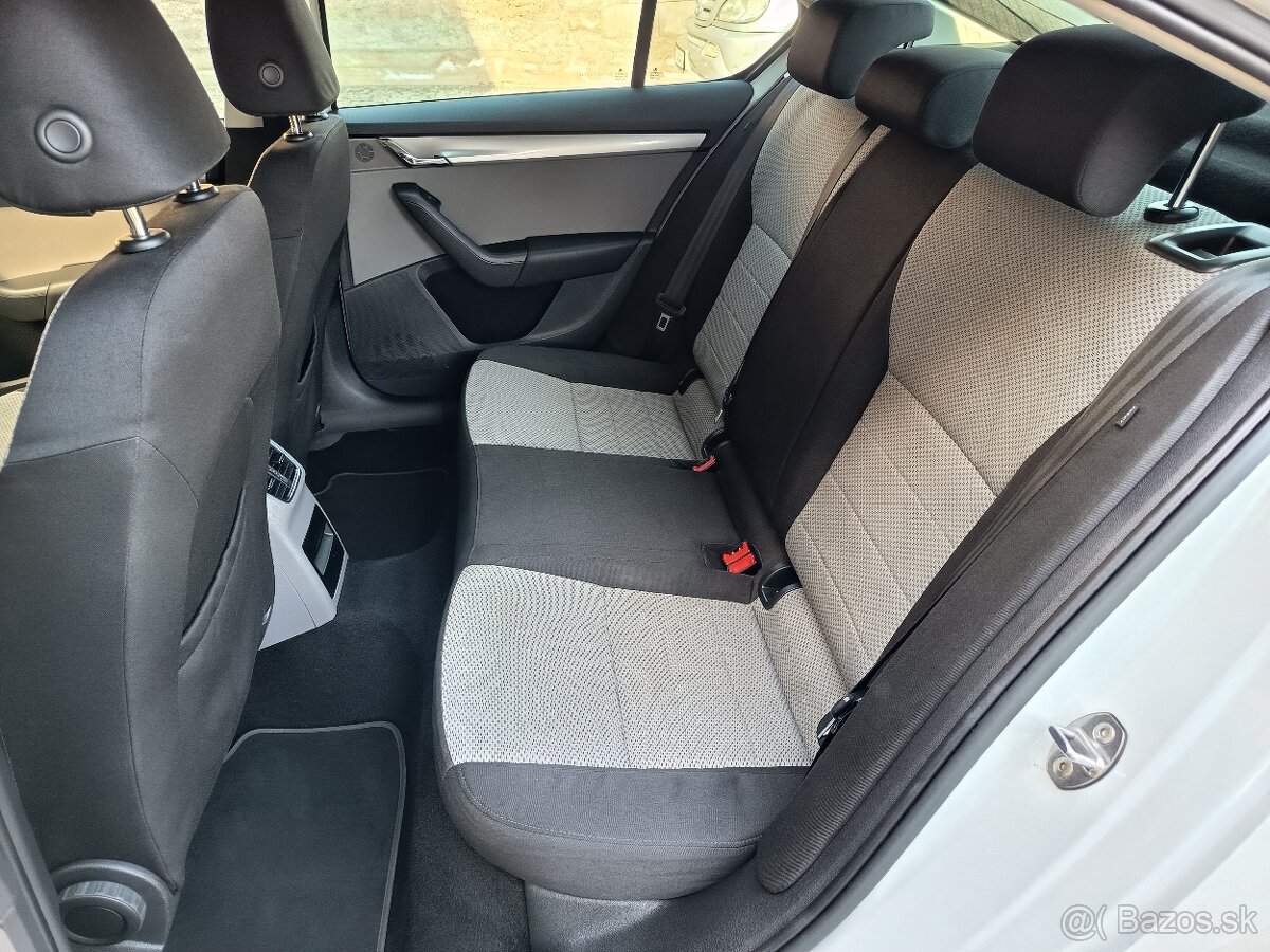 Škoda Octavia 1.6 TDI 81 kW - 13