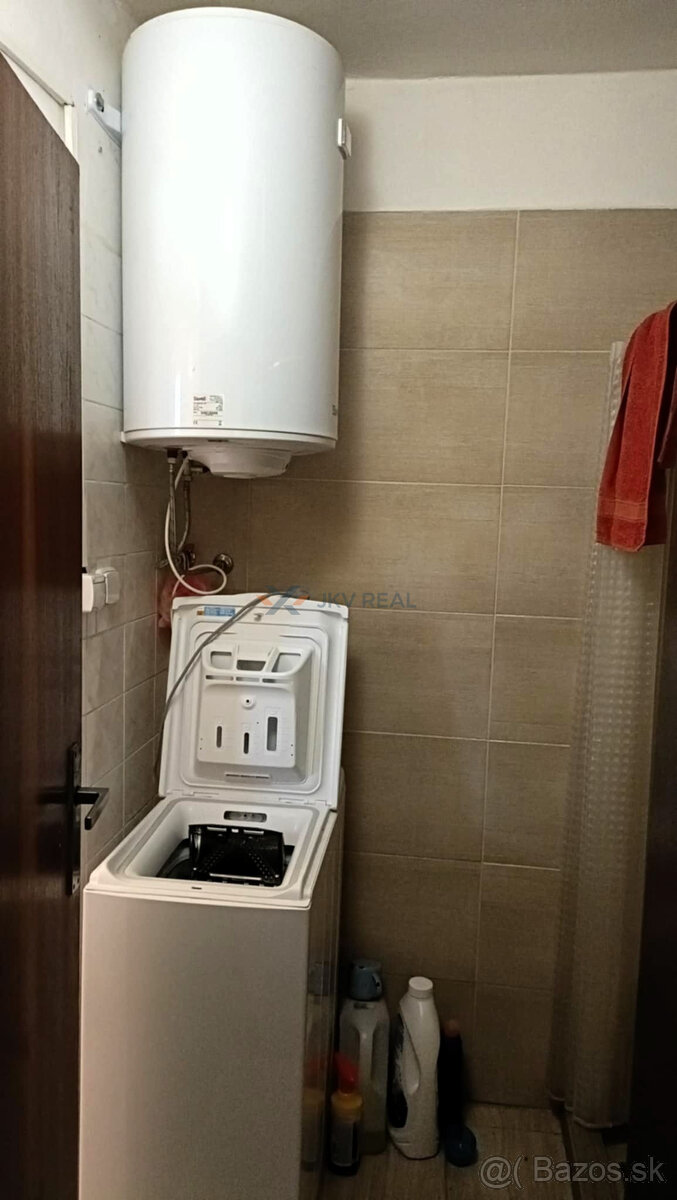 Na predaj rodinný dom s veľkým pozemkom v obci Vaľkovce - 13