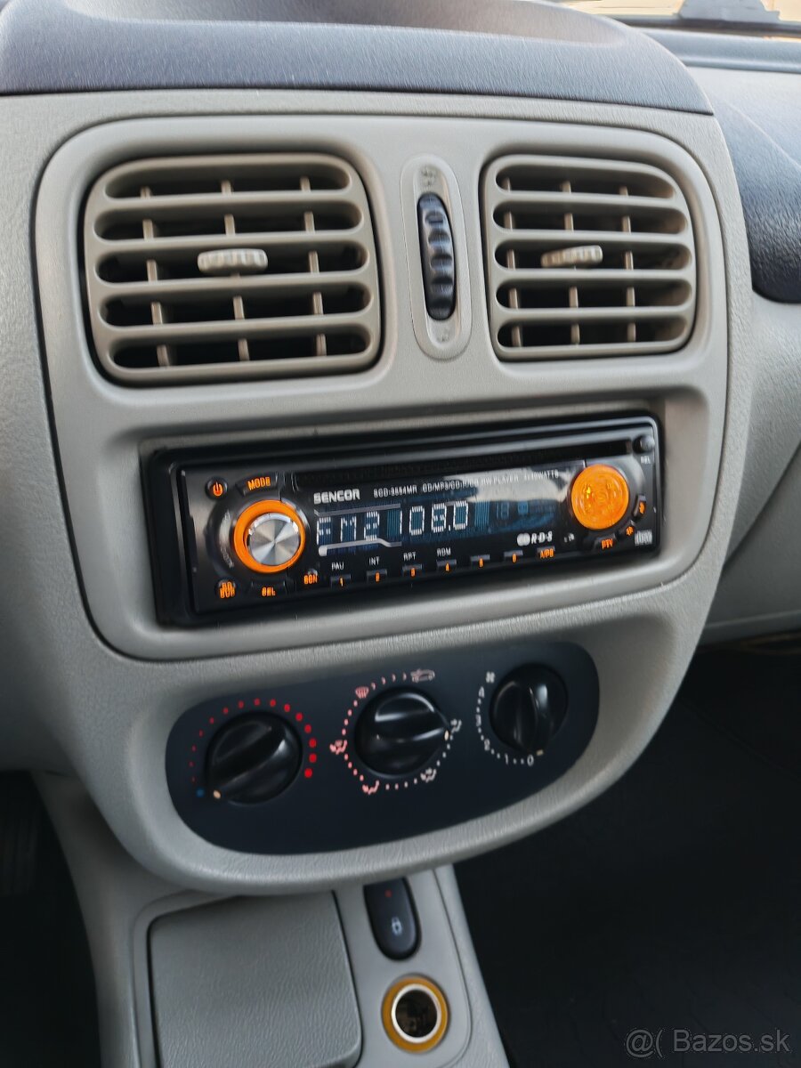 Renault Clio Thalia 1.4 - 13