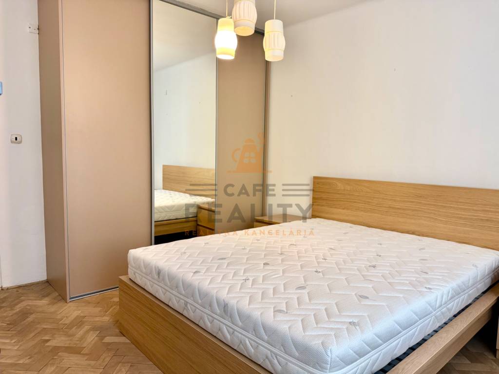 Na prenájom 2 izbový byt 62 m2, Bratislava, Staré Mesto, Bjö - 13