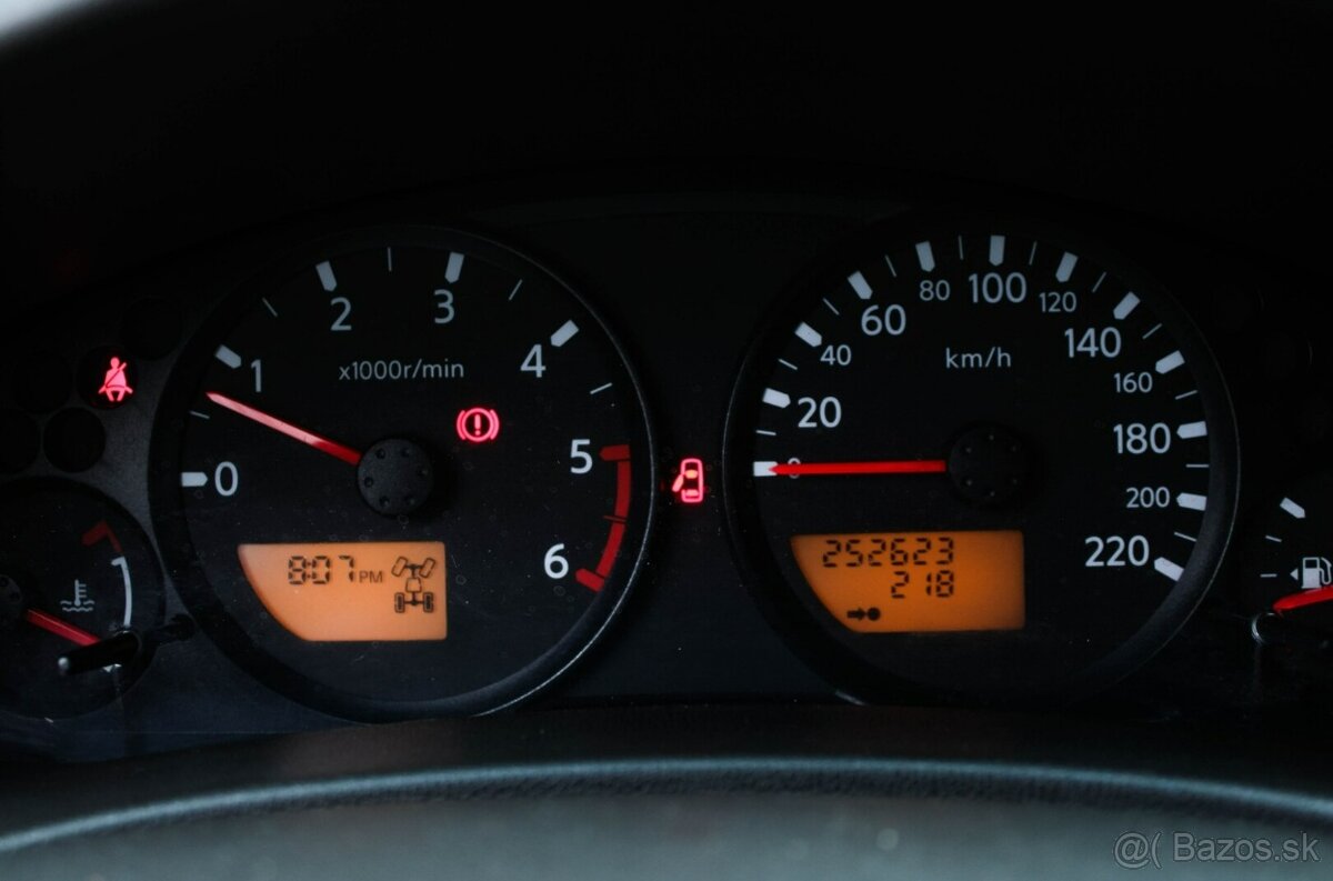 Nissan Navara DoubleCab 2.5D XE - 13