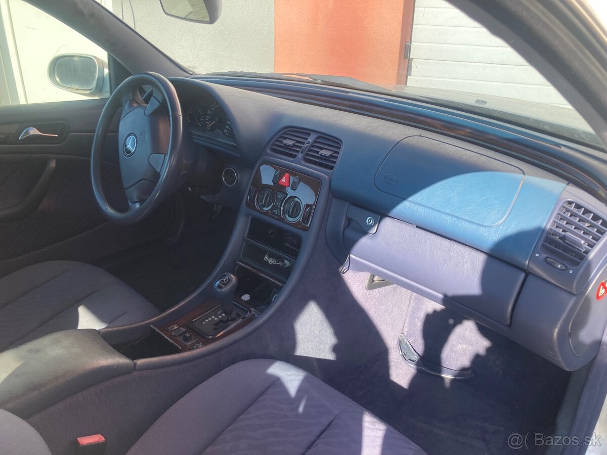 Mercedes-Benz clk 320 w208 - 13