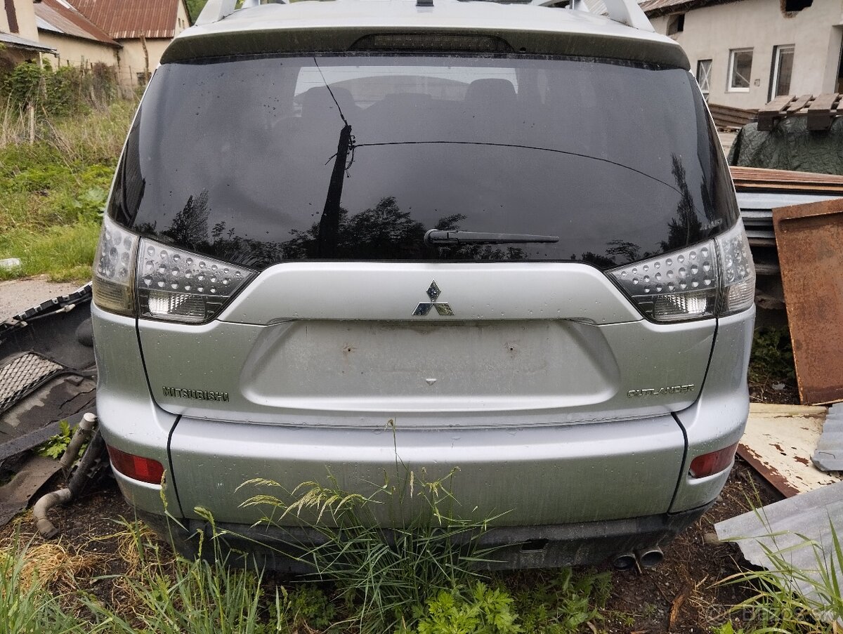 Mitsubishi Outlander 2.0 diesel - 13