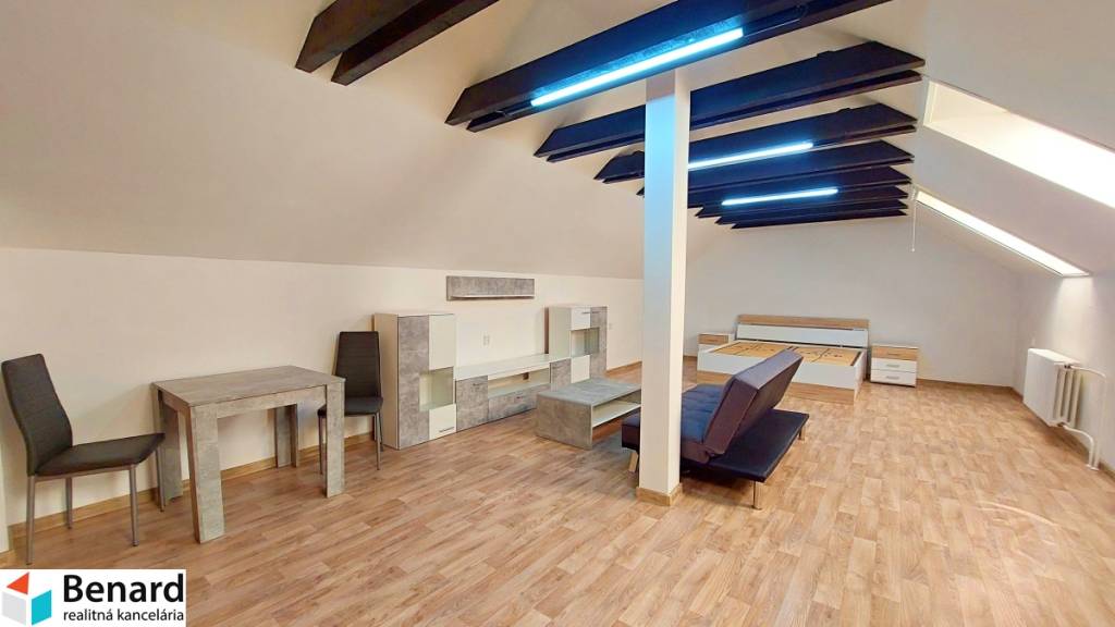 NA PREDAJ POLYFUNKČNÝ DOM NA UL. SLOVENSKÁ, PREŠOV. - 13