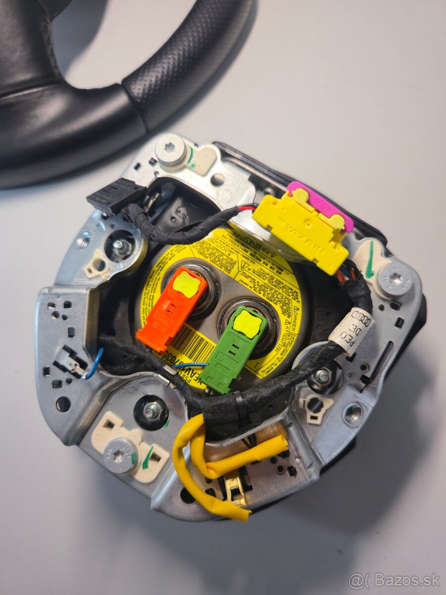 Audi multifunkčný sline volant s radením - 13