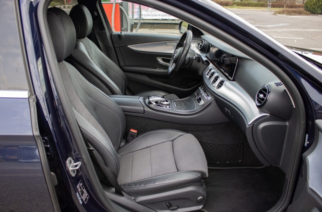Mercedes-Benz E trieda 200, 9G-Tronic - 13