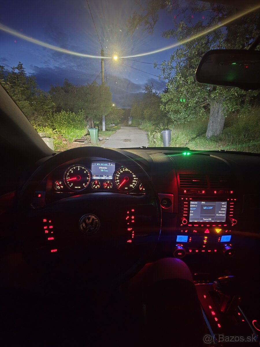 Volkswagen Touareg 3.0TDi - 13
