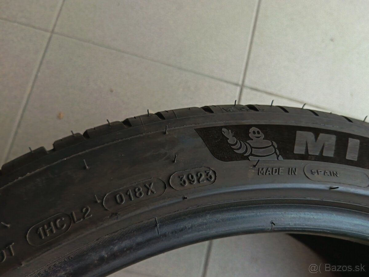 letne pneu Michelin 255/40 R20 - 13