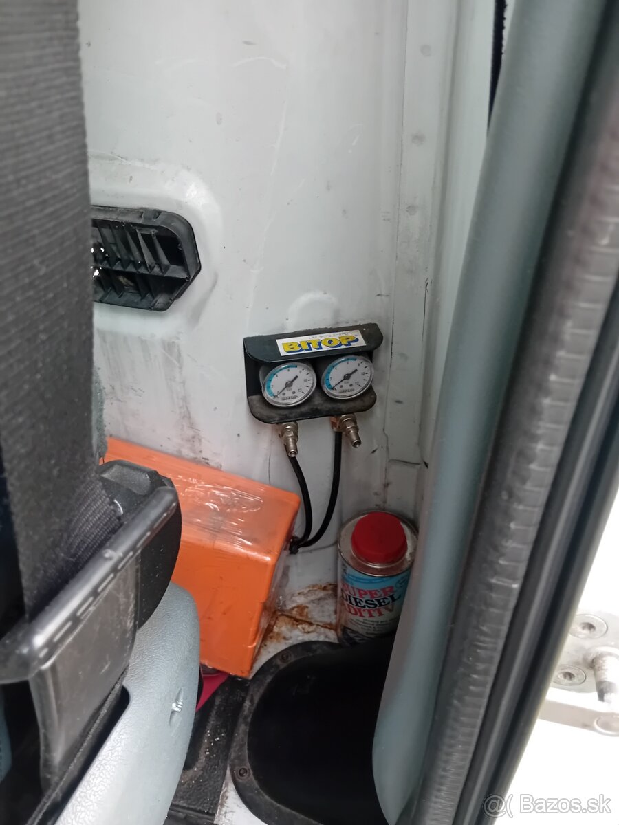 Ford Transit 2,4 Tdci Odťahovka - 13
