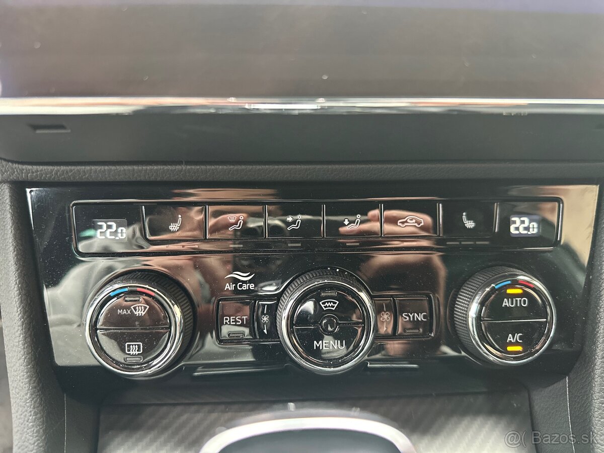 ŠKODA SUPERB SPORTLINE - 13