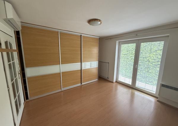 Polyfunkčný obytný dom v SNV - 13