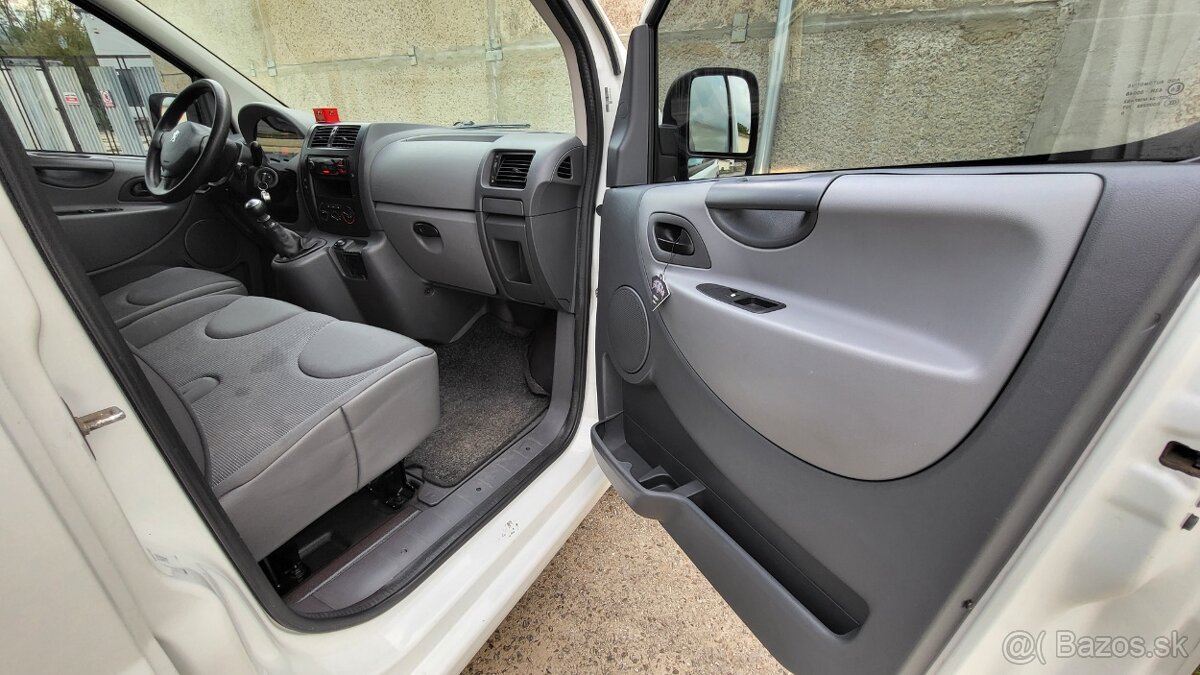 Peugeot Expert - 13