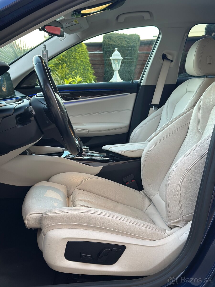 BMW 520D G30 Luxury Line - 13