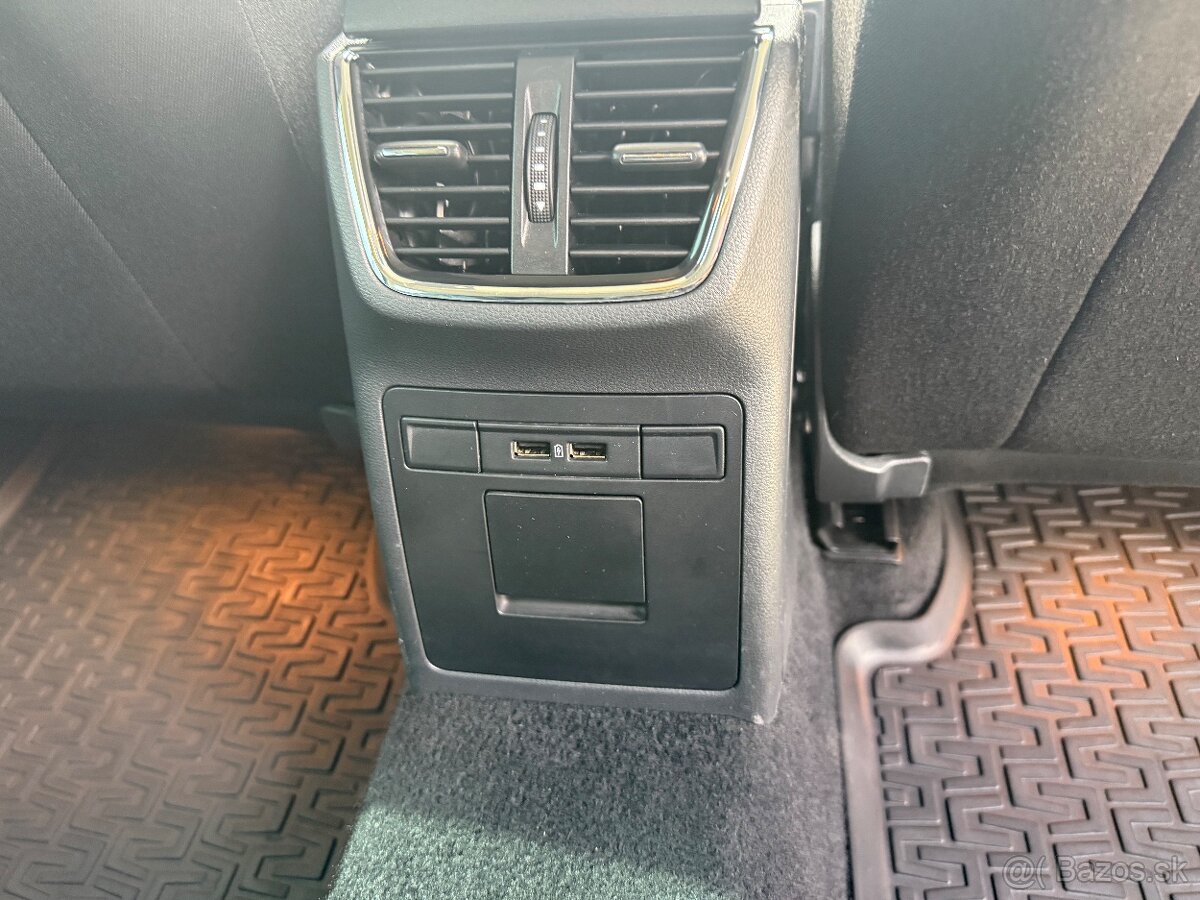 Škoda Octavia Combi 2.0TDI DSG - 13