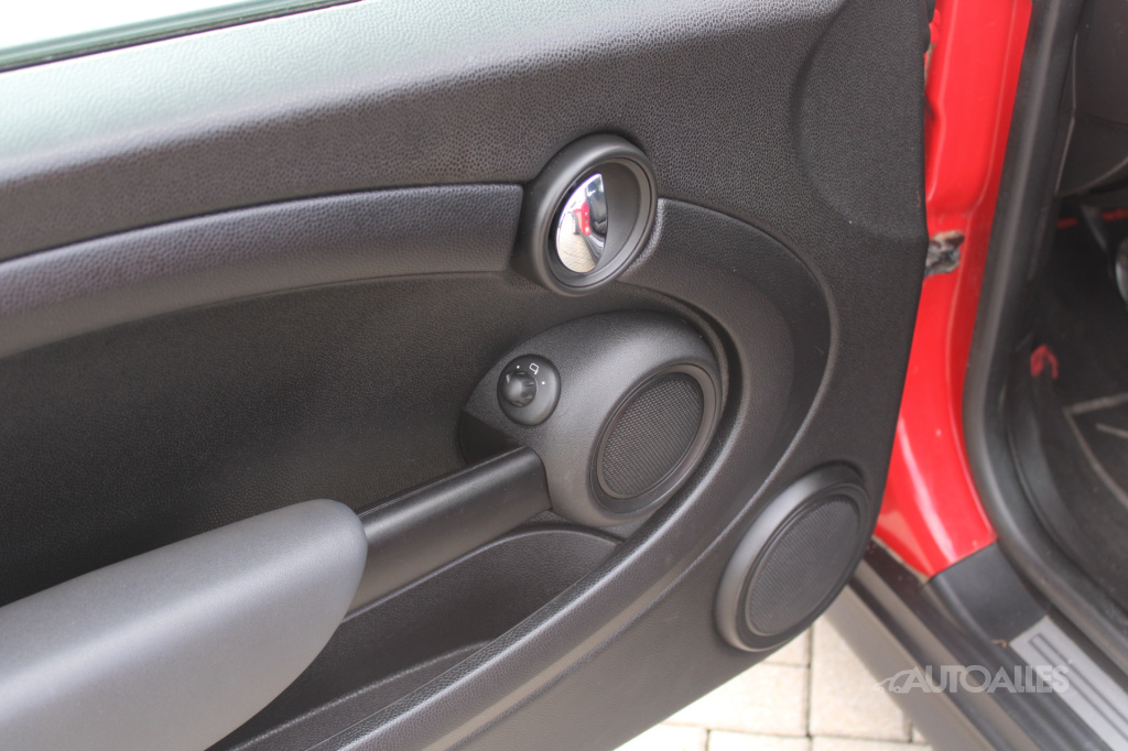 Mini One 1,6 i 16 V 72 kW - 13