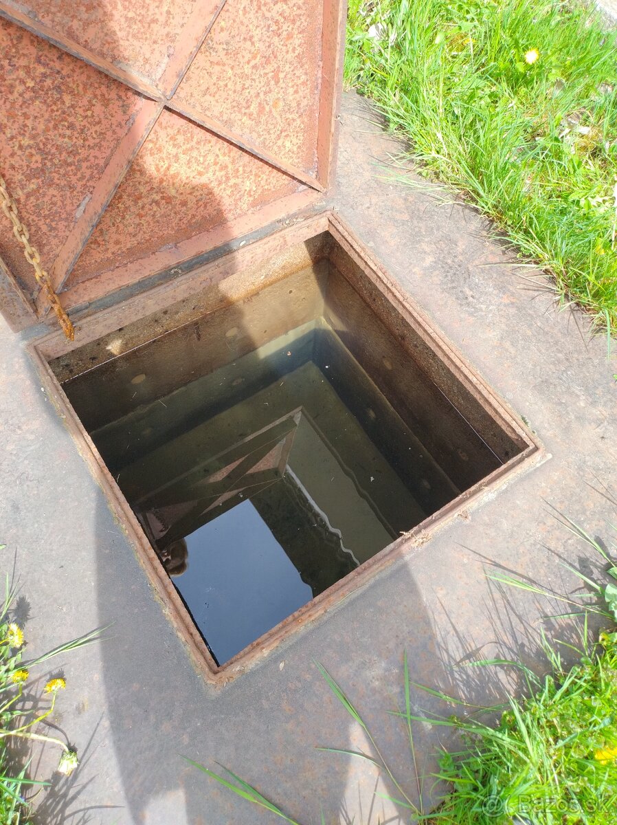 Chatka so záhradou - 13