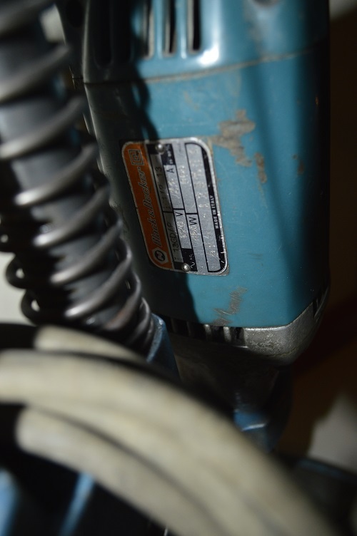 predam masivny liatinovy stojan s vrtackou B&D - 13