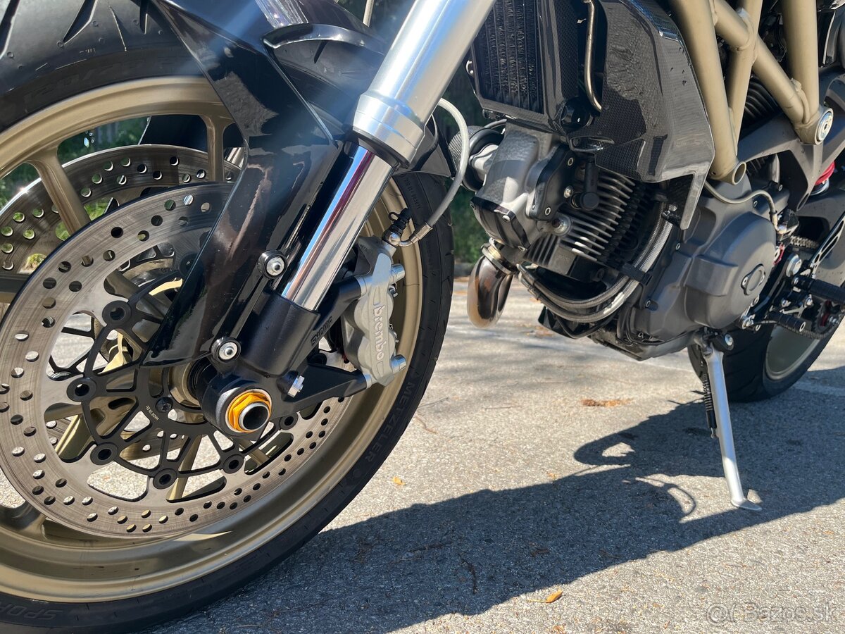 Ducati Monster 1100 - 13