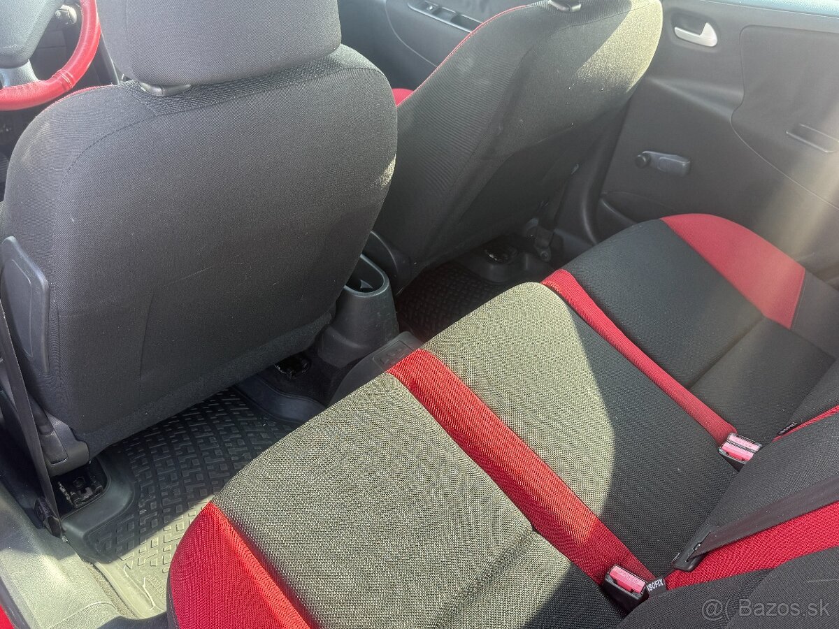 Peugeot 207 1.4 HDi - 13