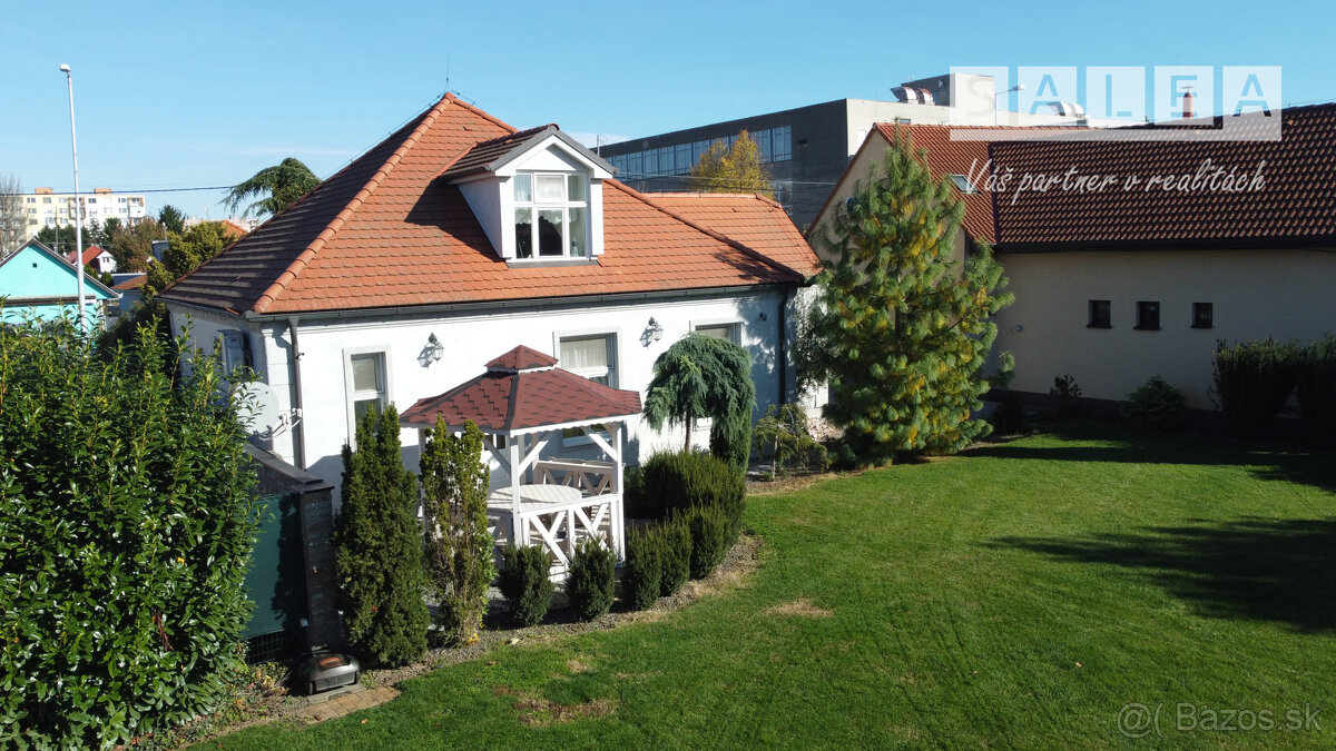 Rodinný dom vhodný na bývanie alebo reprezentatívne kancelár - 13