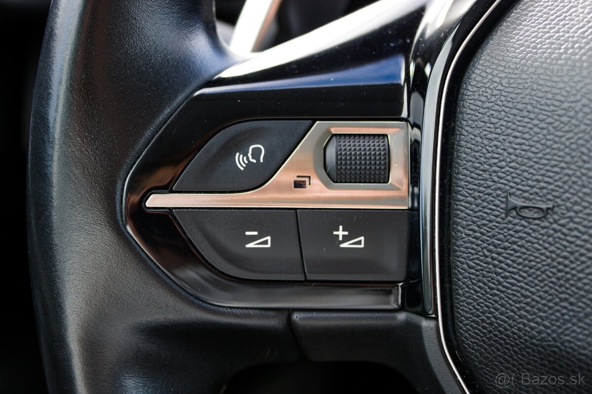 Peugeot 3008 1.5 BlueHDi Allure (2019) - 13