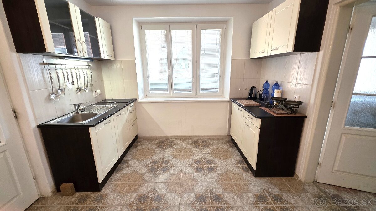 6 izbový RD v cene 3 izbového bytu Lemešany - 13