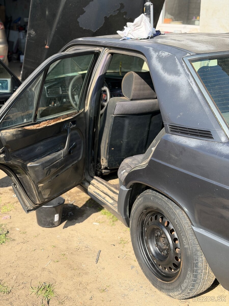 Mercedes Benz 190 E W201 2.5D - 13