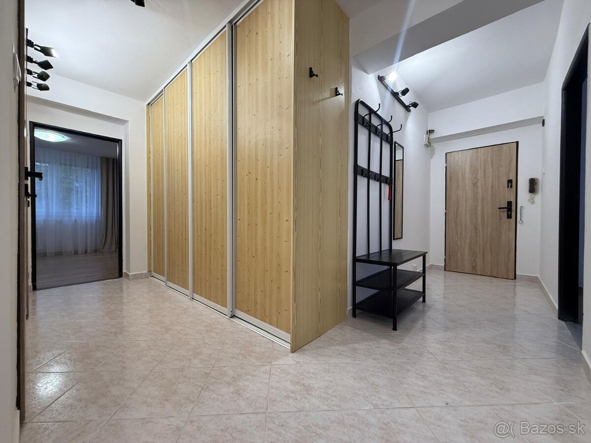 4i byt |balkón+loggia| NEZARIADENÝ | centrum Predmestská - 13