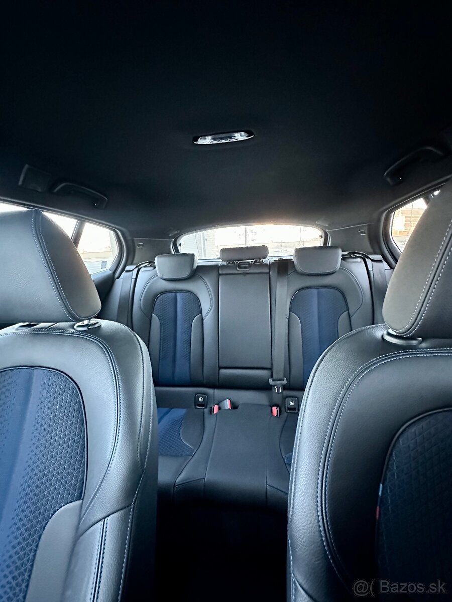 BMW 118i M-sport - 13