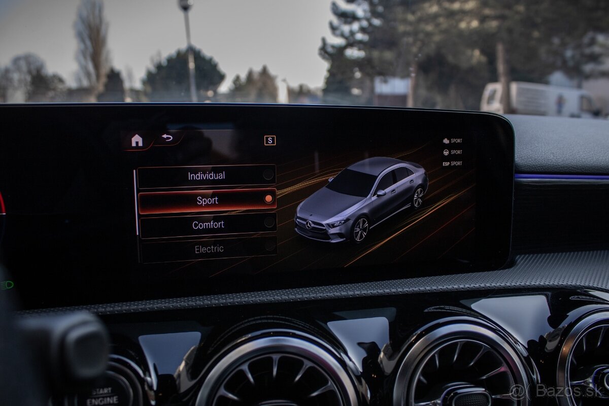 Mercedes-Benz A trieda 250e - 13