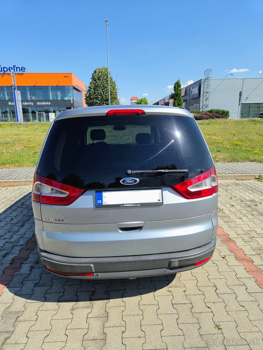 Ford galaxy - 13