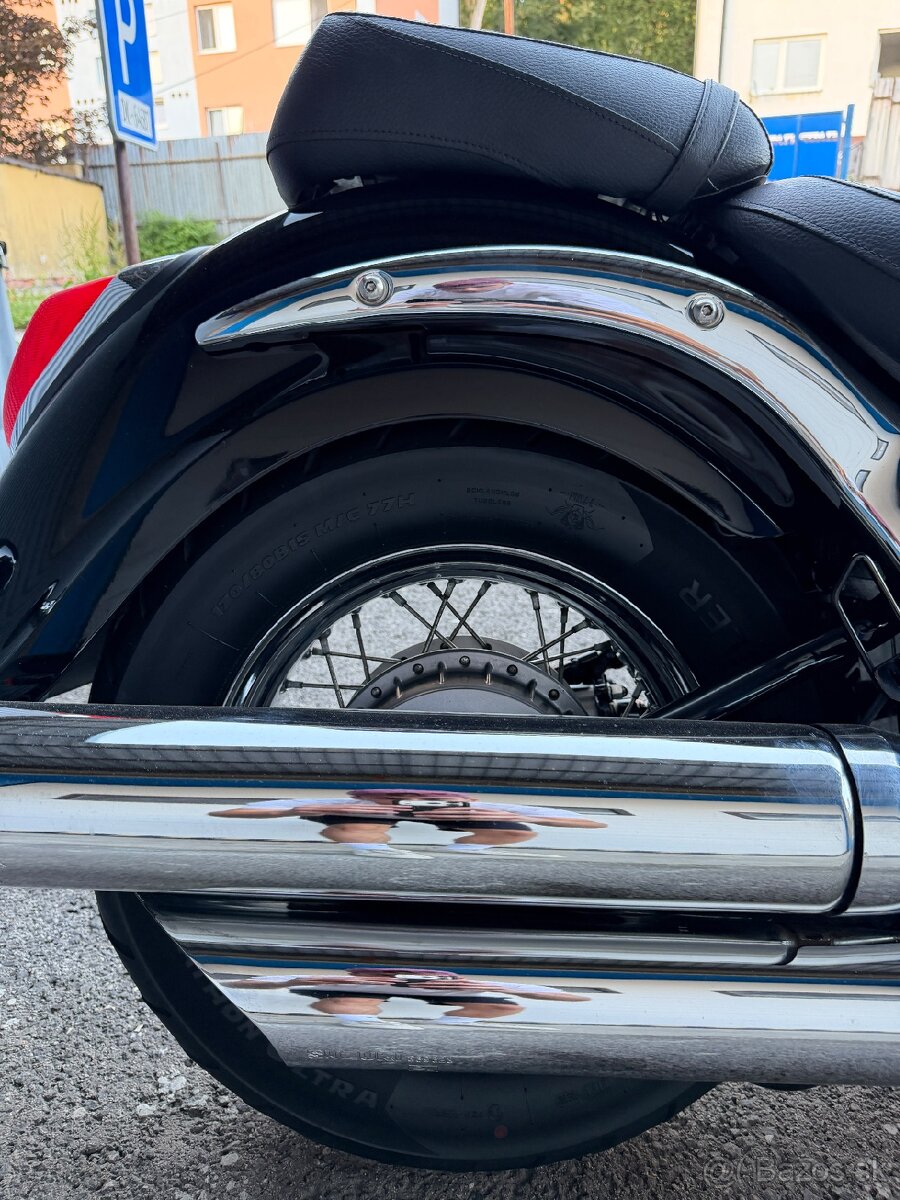Suzuki Intruder C800 - 13