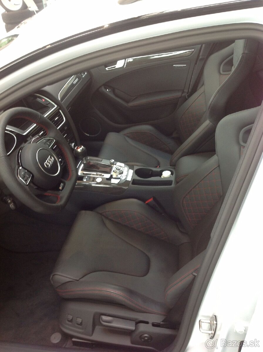 Audi RS4 - 13