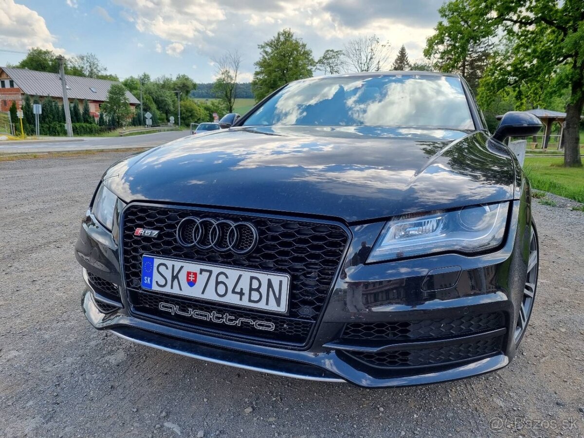 AUDI DRZIAK NA LOGO ZNAK DO PREDNEJ MASKY - 13