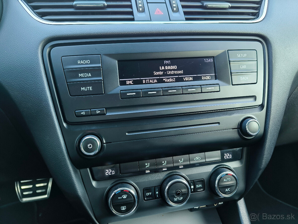 Škoda Octavia Combi 1.6TDI - DSG - 2014 - Ambition - 13