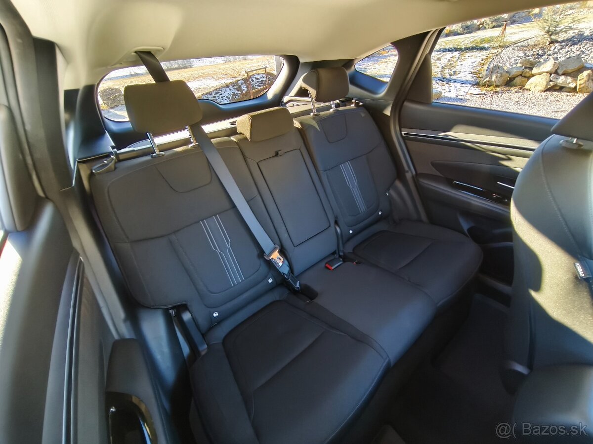 Hyundai Tucson 1.6 CRDi Mild Hybrid 4x4 AT STYLE Dizajn Pack - 13