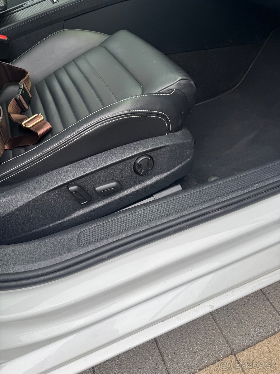 Volkswagen Passat Variant GTE plug in - 13