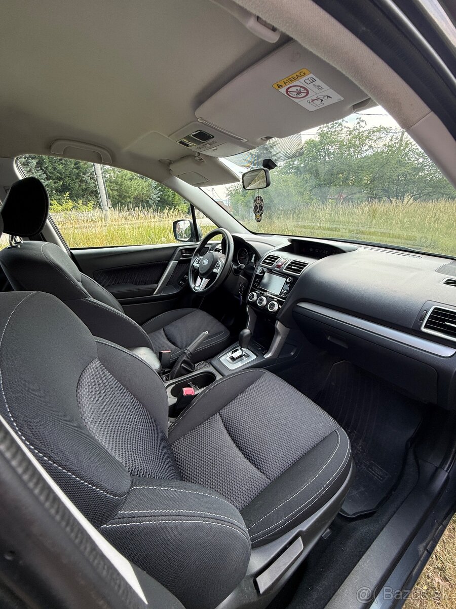 SUBARU FORESTER automat benzin - 13