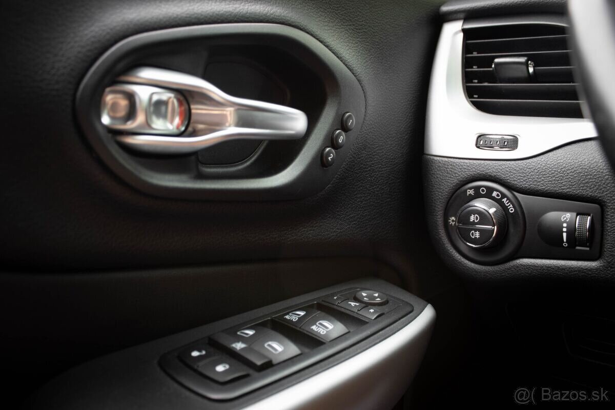 Jeep Cherokee 2.2 TD AWD A/T - 13